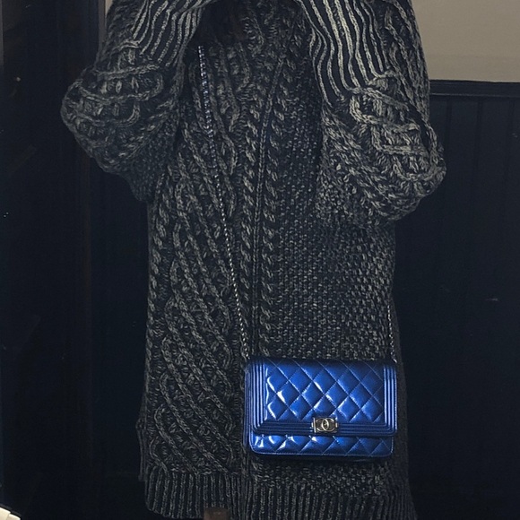 Chanel Quilted Boy Wallet On A Chain Crossbody Bag - Picture 5 of 8